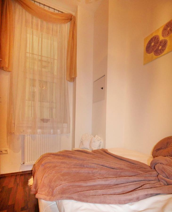 Castle Court Apartment Budapest Exterior photo